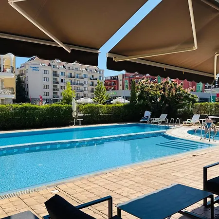 Апартамент Sunny House 303 Two Bedroom